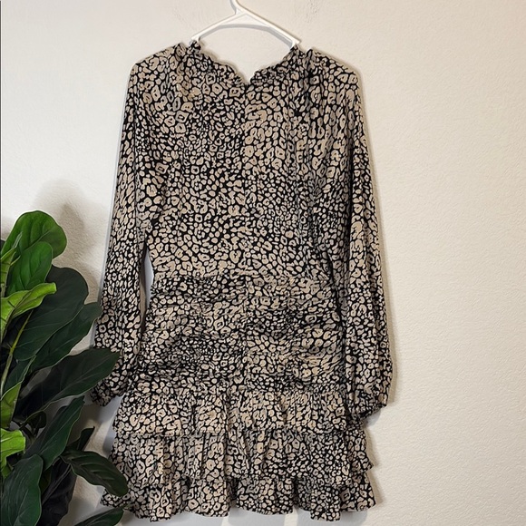 Leopard Print Long Sleeve ruffle Dress Medium - Picture 5 of 6